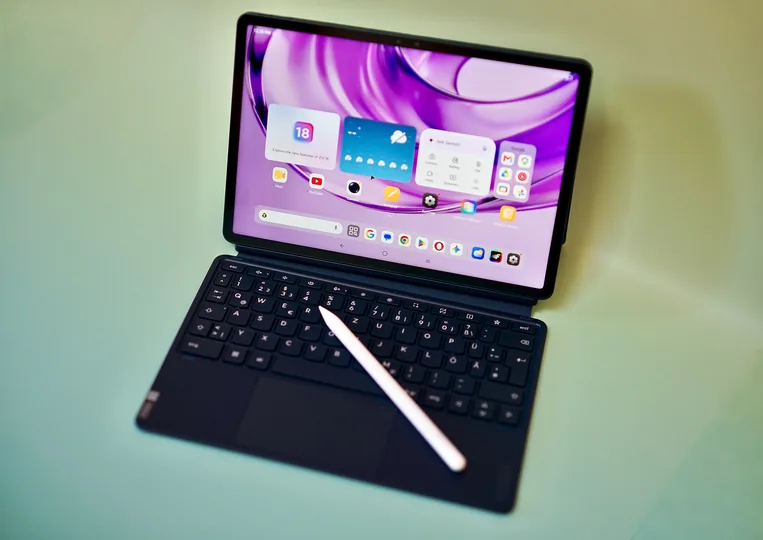 Compact tablet with plenty of power, AI and long battery life – Lenovo Yoga Tab Gen 2 review